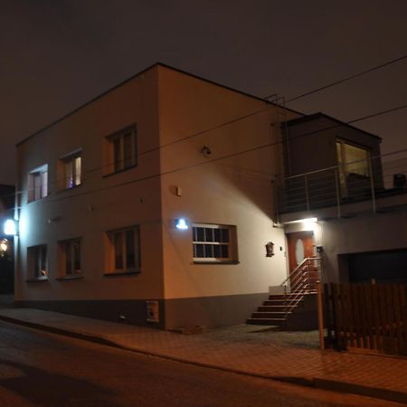 Bialy Dom - 2 Bedrooms Katowice Buitenkant foto